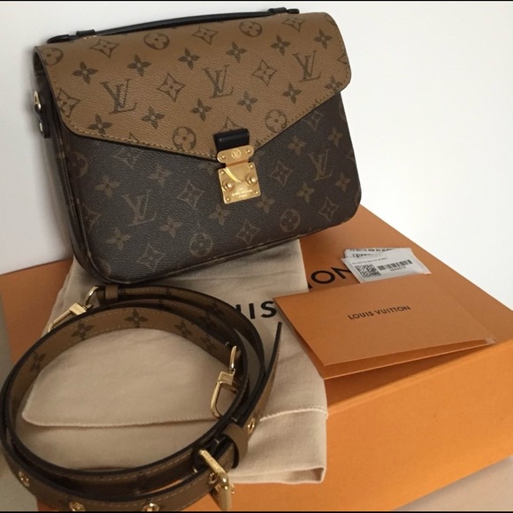 Louis Vuitton Pochette Métis reversible monogram - Picture 9 of 13